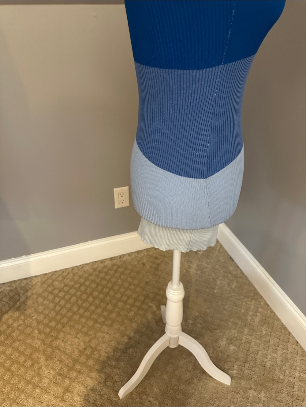 Colorblock Strapless Ribbed Knit Dress - Blue Gradient - Picture 4 of 4